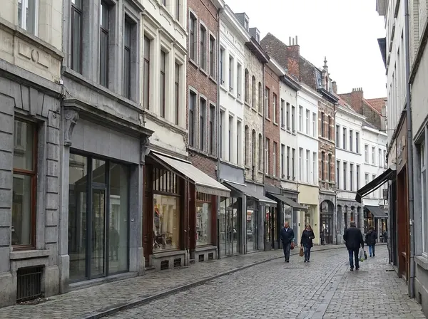 Chaussée de Wavre